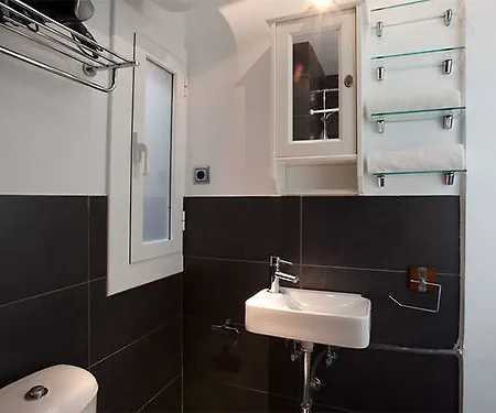 Montroig 1 Apartment